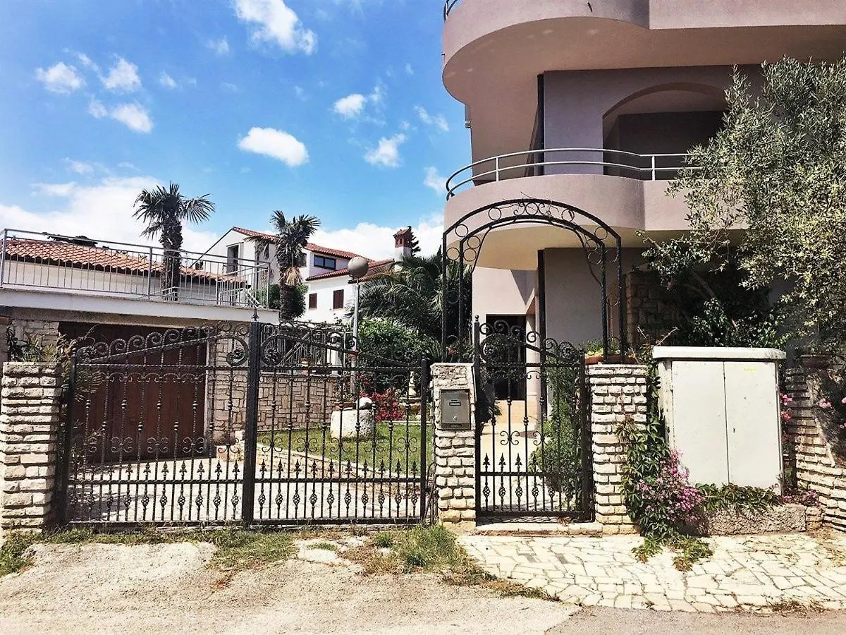Apartments Ondamarina Medulin 0*,  Croatia