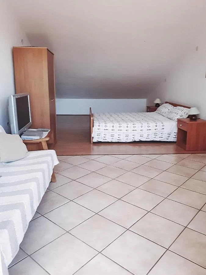 Apartments Ondamarina 梅杜林