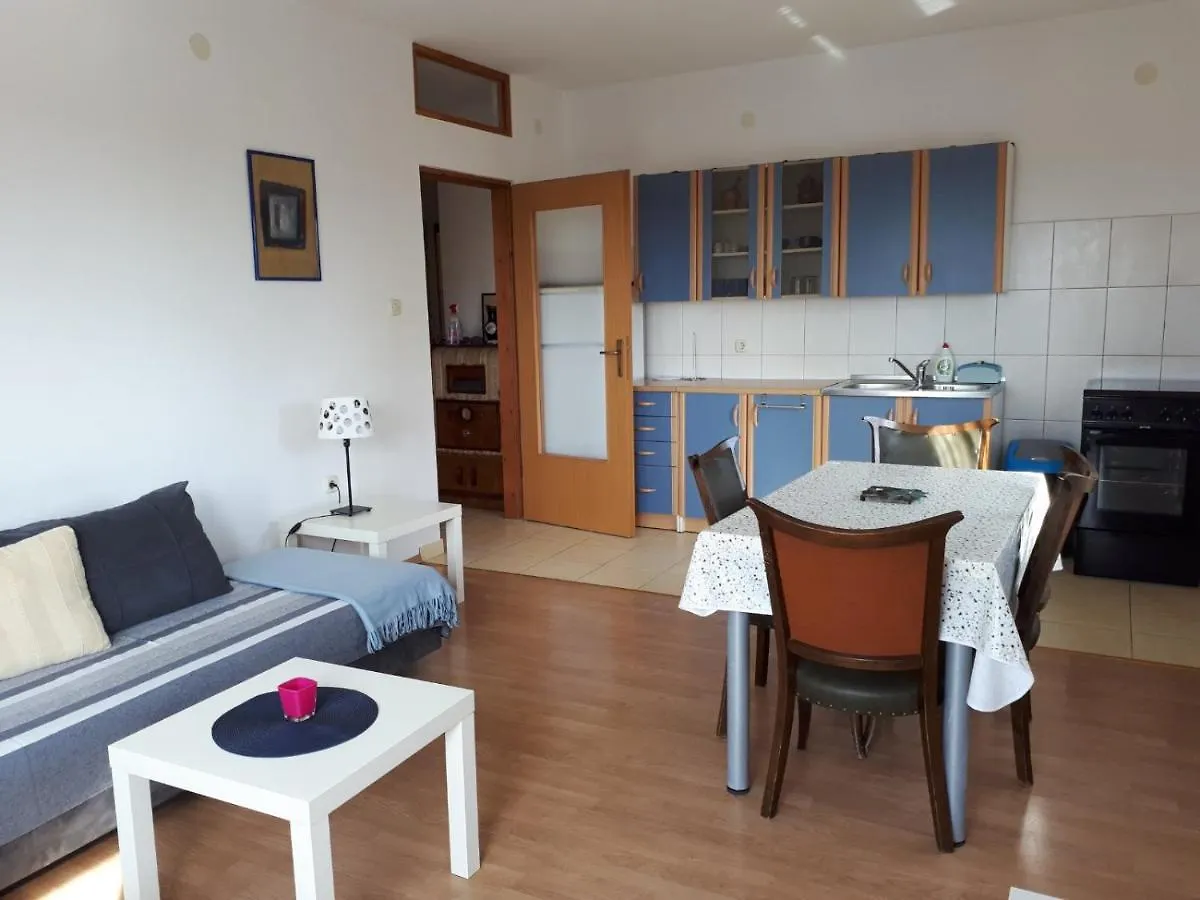 Apartments Ondamarina 梅杜林